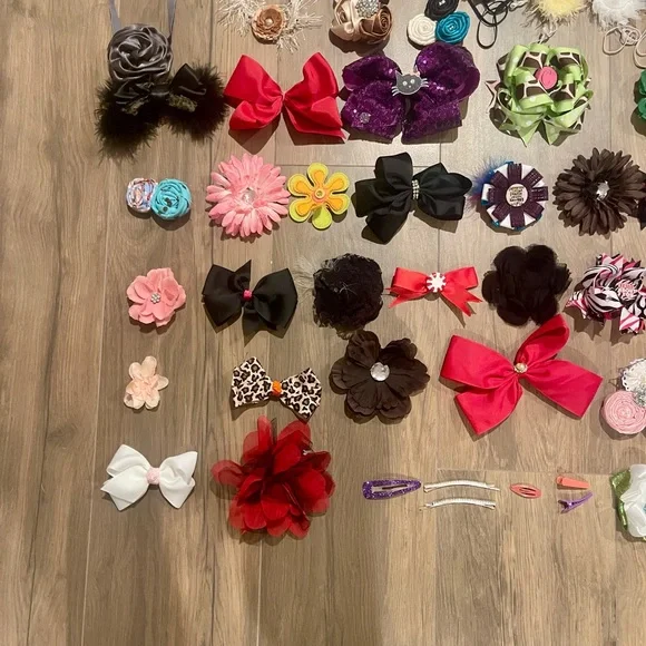 Assorted Kids Hair Accessories Set